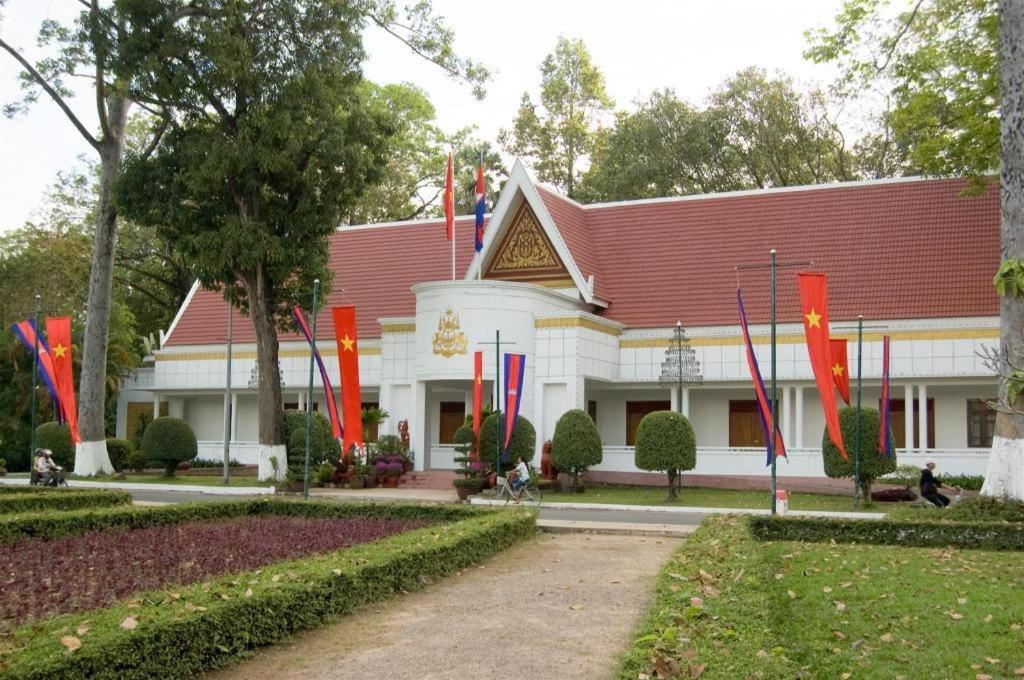 Damnak Soksan Hotel Siem Reap Zewnętrze zdjęcie